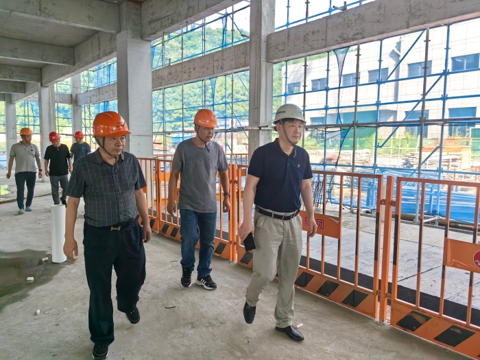 張(zhang)院長調(diào)研宜昌(chāng)分院